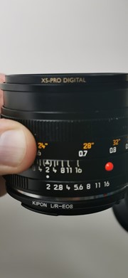 Leica 50mm f/2 Summicron-R met Kipon EOS adapter