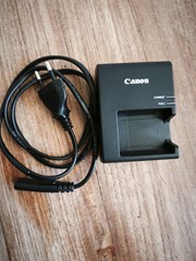 CANON 1200D