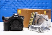 Topmateriaal te koop van oa Nikon, Gitzo, ThinkTan