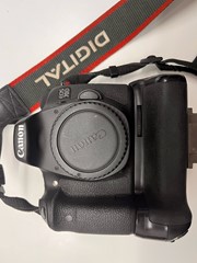 Canon 70D + Grip