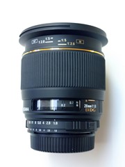 Sigma EX DG 28mm 1:1,8 AF lens voor Nikon F IZGST