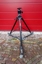 Manfrotto 058B Statief met Folding Dolly 181