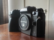 Olympus OM-1 + 12-100 PRO + Batterijlader+ accu's