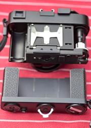 Leica CL analoog met Summicron 2.0 40mm + UV + ZK 