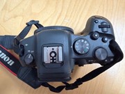 Canon EOS R6 met 3 accu's