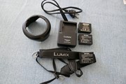 PANASONIC LUMIX FZ1000 COMPACTCAMERA + 3 BATTERIJ