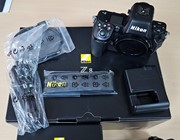 Nikon Z8  5200 kliks  met Grip MB12