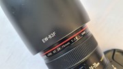 Canon EF 24-70mm f/2.8.0L USM met zonnekap