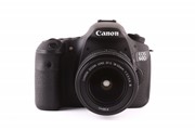 Canon EOS 60d + 18-55mm 