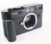 Leica M9 + vertical grip Zeer Goede Staat 1 Jaar G