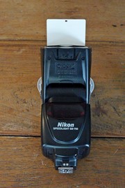 Nikon Speedlight SB-700.