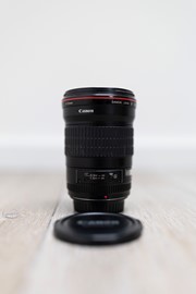 Canon EF 135mm f/2L USM lens