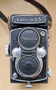 Yashica 635