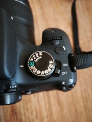 CANON 1200D