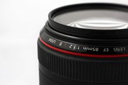 Canon EF 85mm F/1.2 L II USM