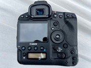 Canon EOS DX MarkII
