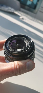 Olympus OM Zuiko Auto-W 28mm f/2.8 