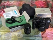 Mamiya 6, met 75mm, 50mm en 'close-up' voorzetlens