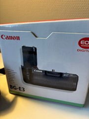 Canon EOS 400D Complete set ( 2 x lens, 2 x accu)