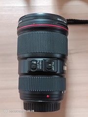 Canon EF 16-35mm f/4L IS USM + EW-82&ET-74 hoods 