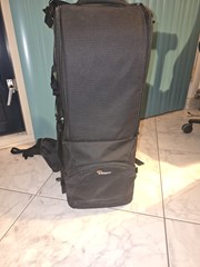 LowePro Lens Trekker 600 AW III black