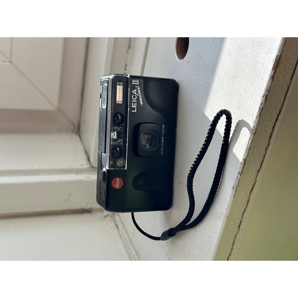 Leica II mini point & shoot camera